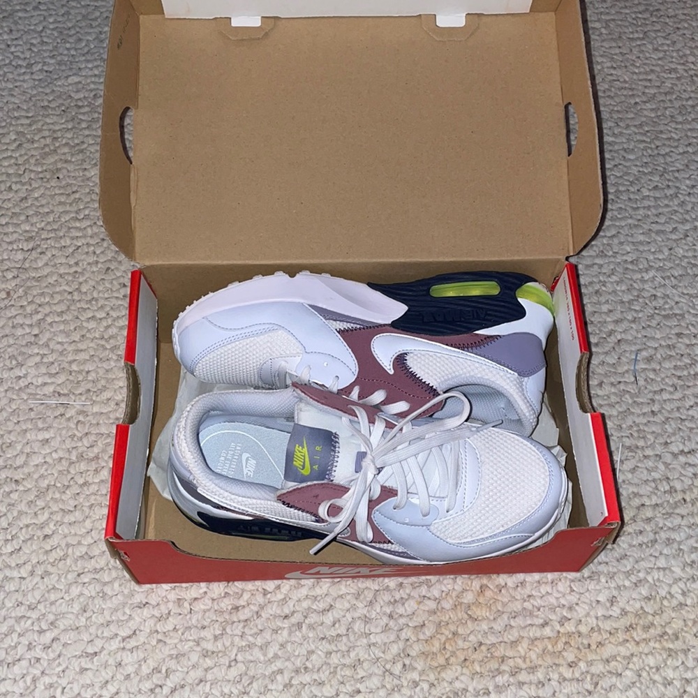Women’s Nike air max excee
